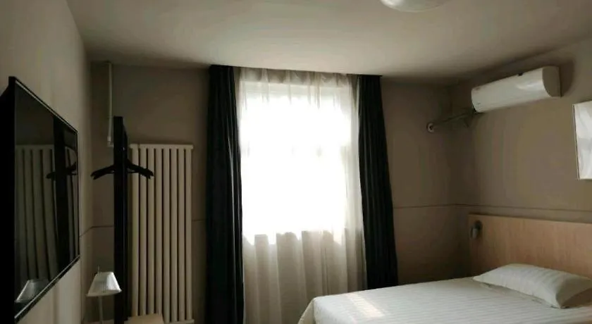 Hotel Jinjiang Inn Zhengzhou Dashiqiao Metro Station